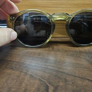 Stylish Black and Gold Women's Sunglasses